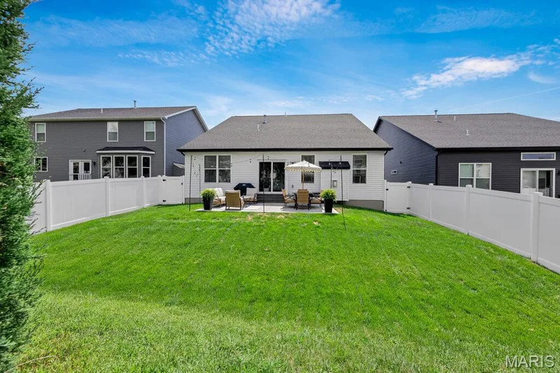 119 Sommerset Court, Lake St. Louis, MO 63367 — listing photo 34 of 41