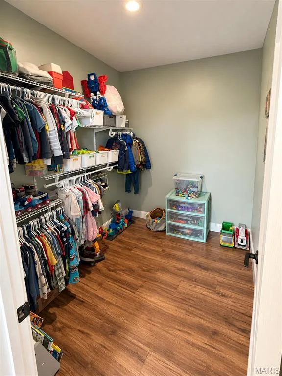 Huge closet — 3150 Dyer Road, O'Fallon, MO 63366