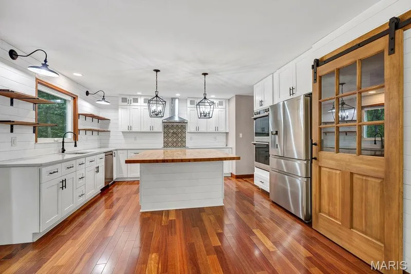 Gorgeous, updated kitchen! — 2 Patrick Lane, Defiance, MO 63341