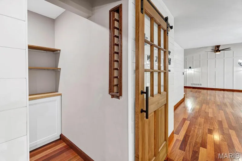 Plus, a built-in wine cubby! — 2 Patrick Lane, Defiance, MO 63341