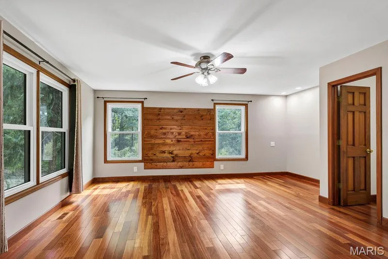 You can sleep easy in this comfortable bedroom setting! — 2 Patrick Lane, Defiance, MO 63341