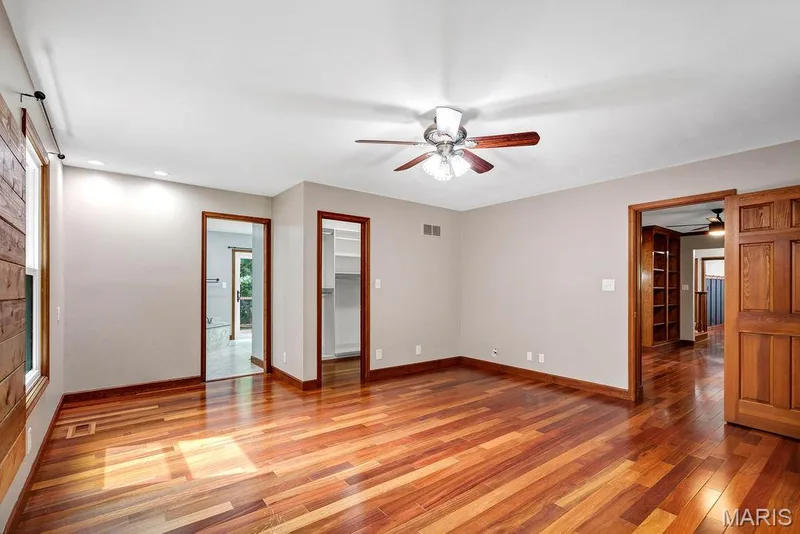 Wood, 6-panel doors throughout. — 2 Patrick Lane, Defiance, MO 63341