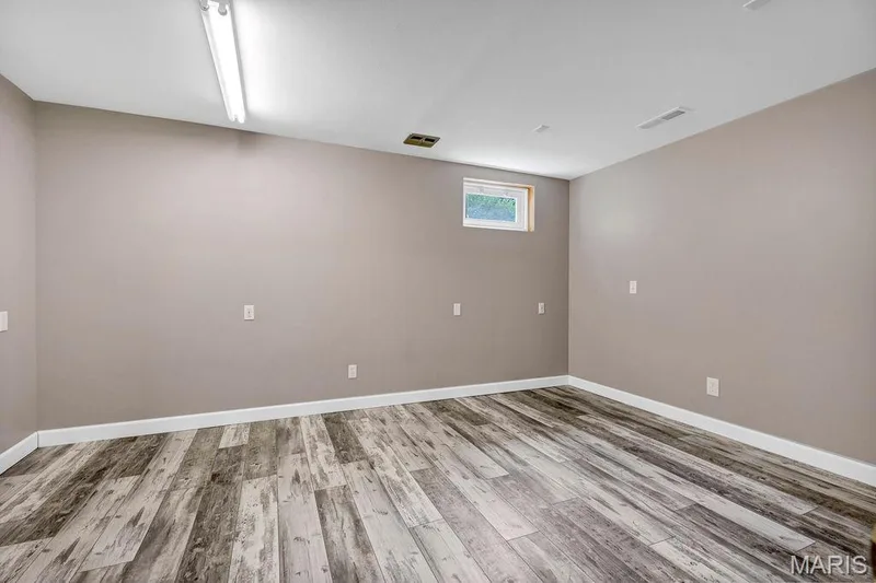 This bonus room would make a great workout room * craft room * office etc. — 2 Patrick Lane, Defiance, MO 63341