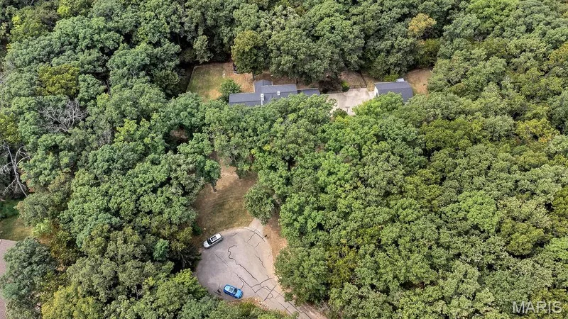 Lots of trees and nature. — 2 Patrick Lane, Defiance, MO 63341
