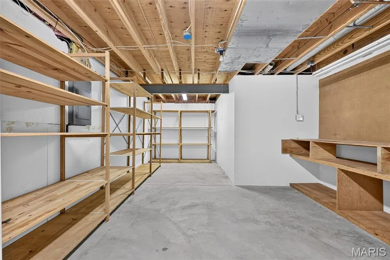Tons of storage — 7235 Picasso Drive, Dardenne Prairie, MO 63368