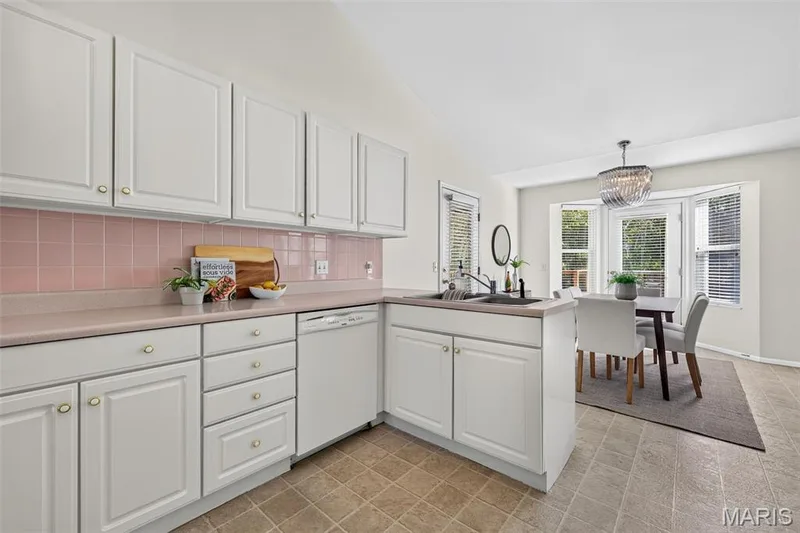 7235 Picasso Drive, Dardenne Prairie, MO 63368 — listing photo 23 of 53