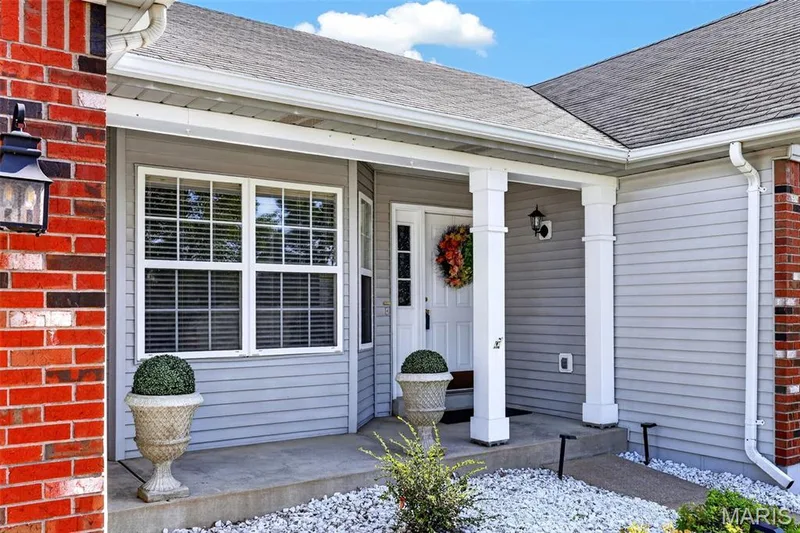7235 Picasso Drive, Dardenne Prairie, MO 63368 — listing photo 3 of 53
