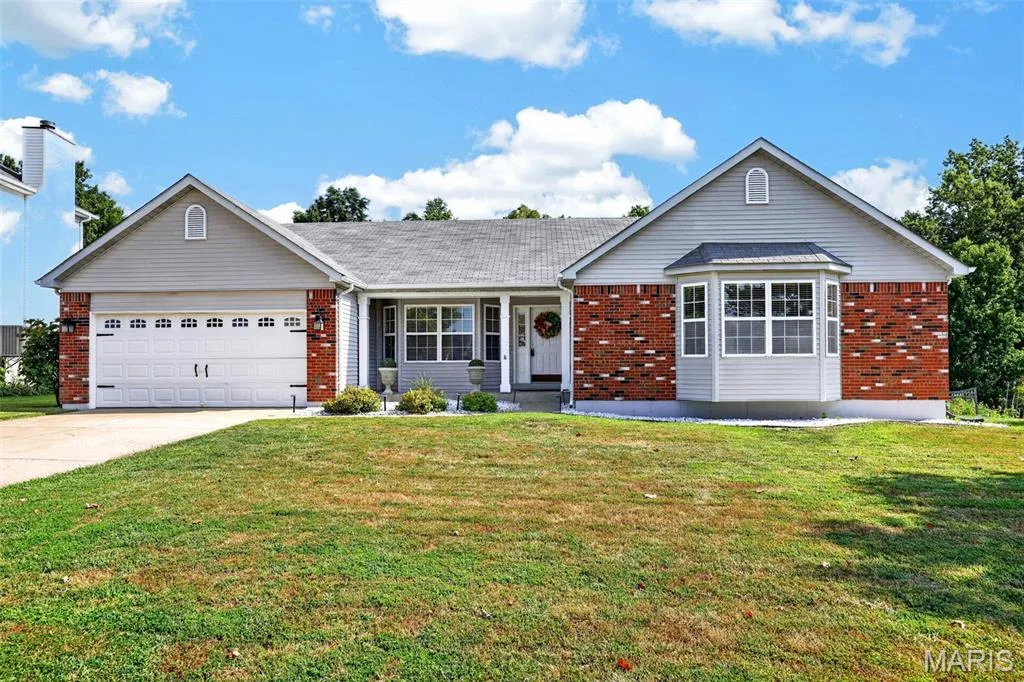 7235 Picasso Drive, Dardenne Prairie, MO 63368 — listing photo 1 of 53