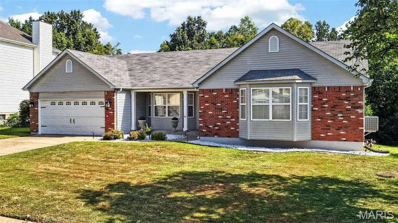 7235 Picasso Drive, Dardenne Prairie, MO 63368 — listing photo 2 of 53