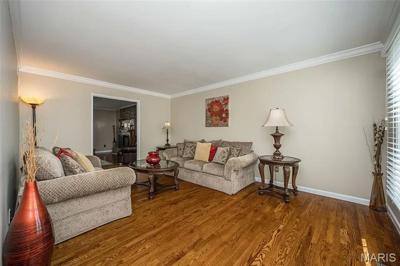 1372 White Road, Chesterfield, MO 63017 — listing photo 13 of 60