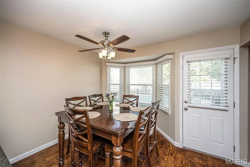 1372 White Road, Chesterfield, MO 63017 — listing photo 23 of 60