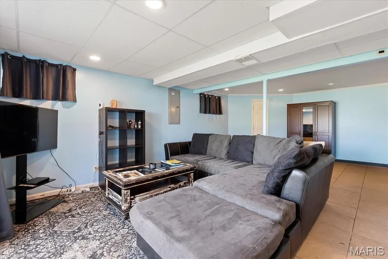 121 Whisper Creek Drive, Wentzville, MO 63385 — listing photo 28 of 39