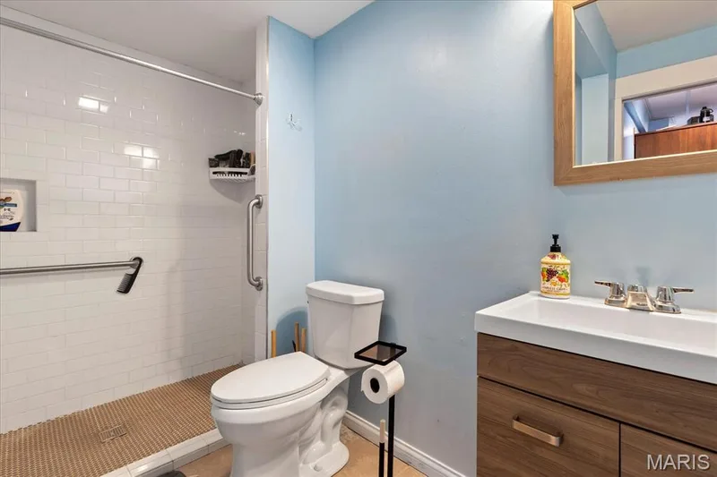 121 Whisper Creek Drive, Wentzville, MO 63385 — listing photo 32 of 39