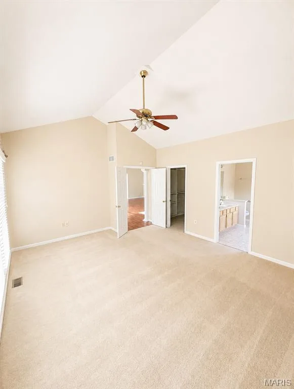 Vaulted ceiling with an attached ceiling fan — 1605 Ridge Bend Drive, Glencoe, MO 63038