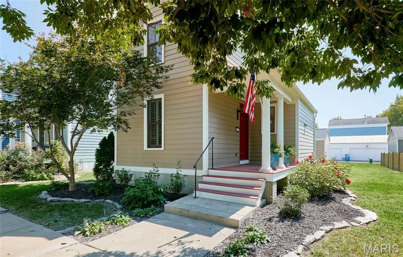 3321 Canal Street, St Charles, MO 63301 — listing photo 2 of 25
