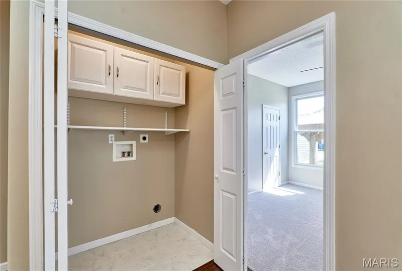 3321 Canal Street, St Charles, MO 63301 — listing photo 10 of 25