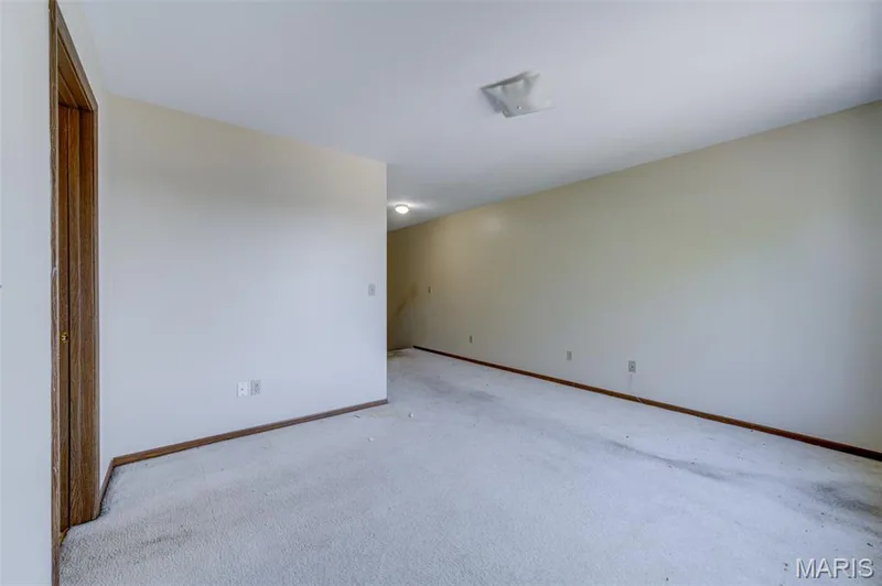 4306 Sherman Park Drive #10F, St Charles, MO 63303 — listing photo 10 of 19