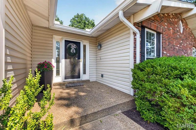2550 Trenton Station, St Charles, MO 63303 — listing photo 4 of 40