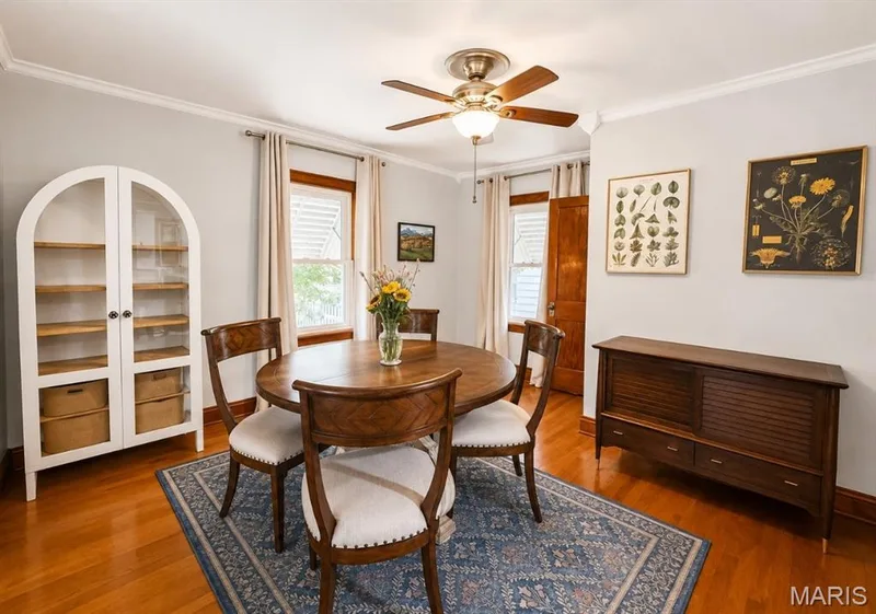 1029 Jackson Street, St Charles, MO 63301 — listing photo 9 of 42