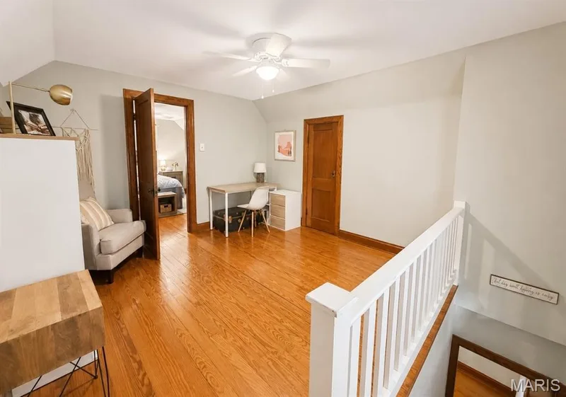 upstairs — 1029 Jackson Street, St Charles, MO 63301