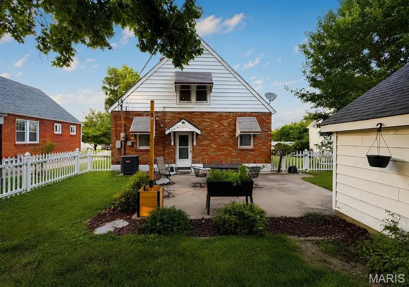 backyard — 1029 Jackson Street, St Charles, MO 63301