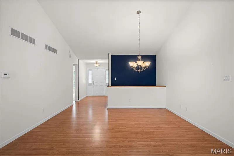 723 River Glen Drive, O'Fallon, MO 63368 — listing photo 6 of 49