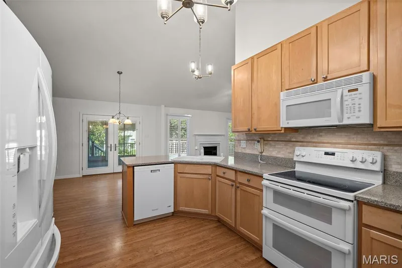 723 River Glen Drive, O'Fallon, MO 63368 — listing photo 14 of 49