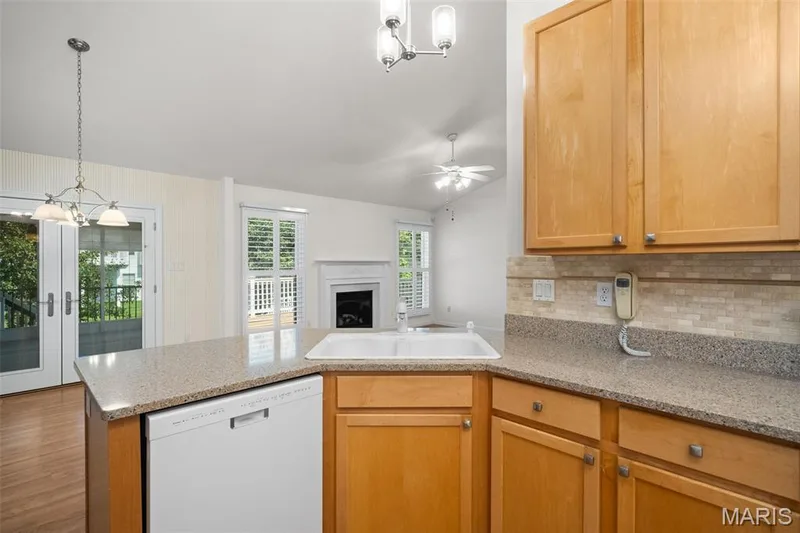 723 River Glen Drive, O'Fallon, MO 63368 — listing photo 17 of 49