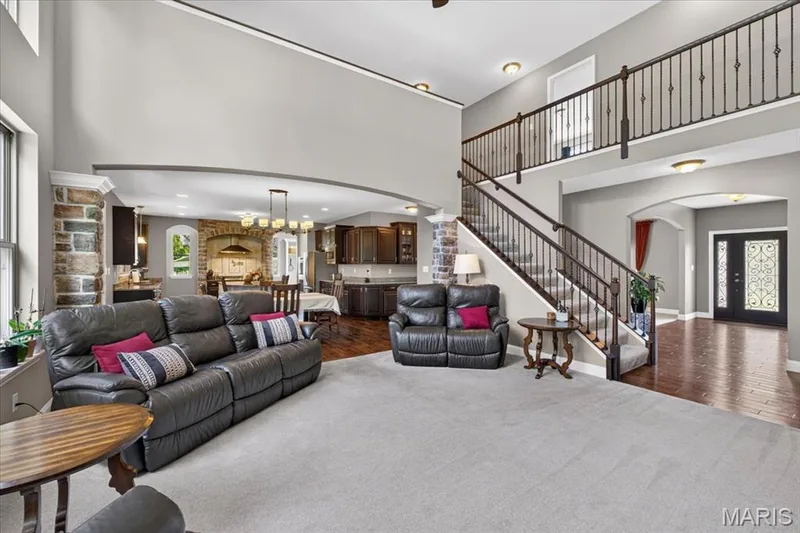 Great Room leading to kitchen — 1307 Homestead Heights Drive, Wildwood, MO 63005