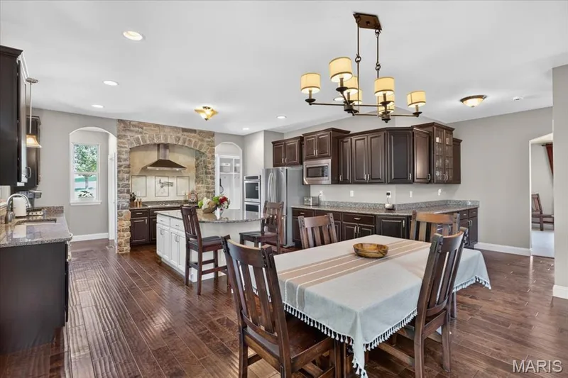 1307 Homestead Heights Drive, Wildwood, MO 63005 — listing photo 12 of 47