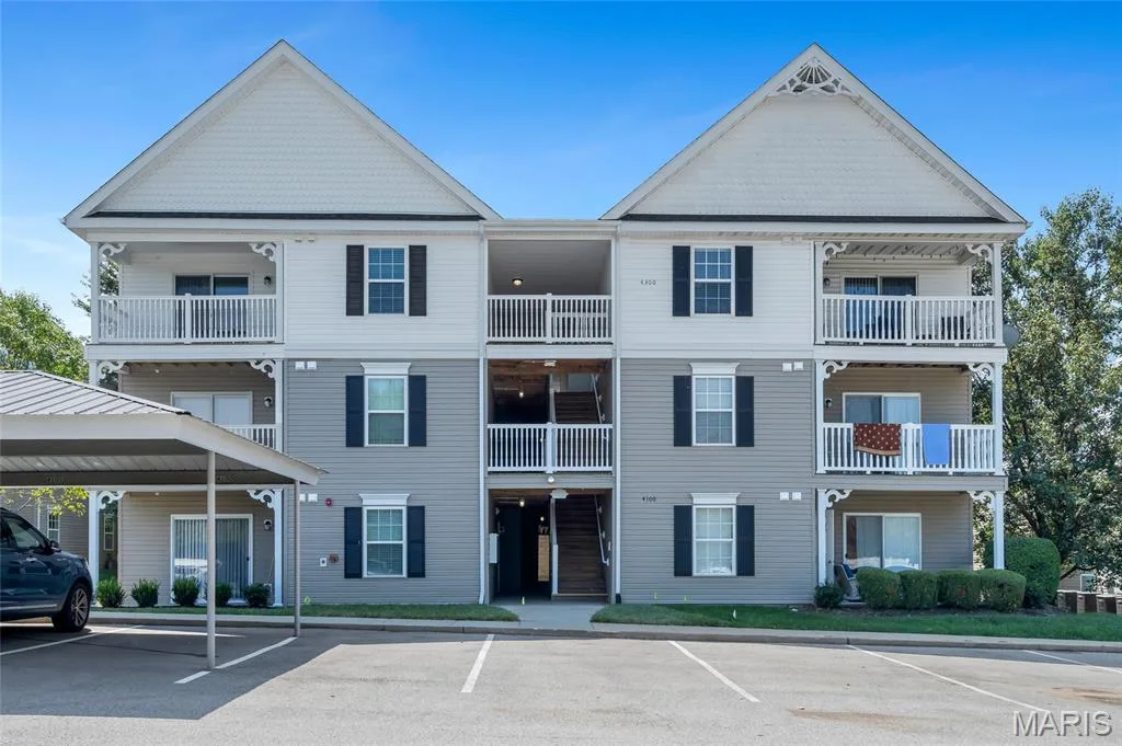 Pristine 2 Bedroom, 2 Bathroom ground floor condo nestled in highly desirable O'Fallon community. — 4101 Spring Creek Lane, O'Fallon, MO 63368