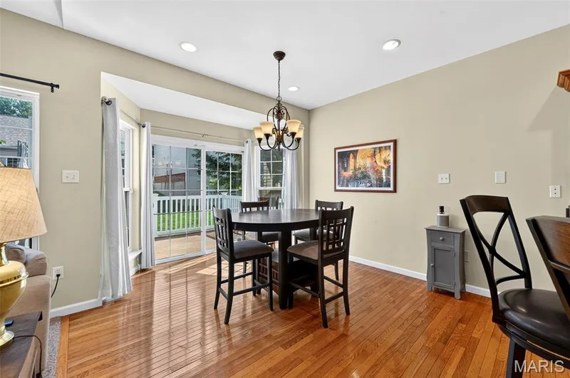Hardwood floors in Breakfast Rm w/Bay out to Deck — 18 Eagle Bluff Lane, St Charles, MO 63303