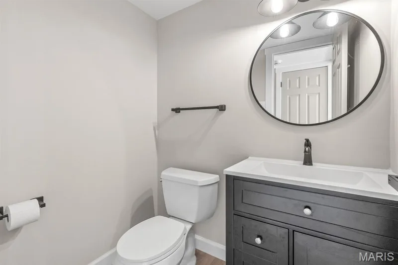 View 2 of main level bath — 39 Park Charles Boulevard S #D, St Peters, MO 63376
