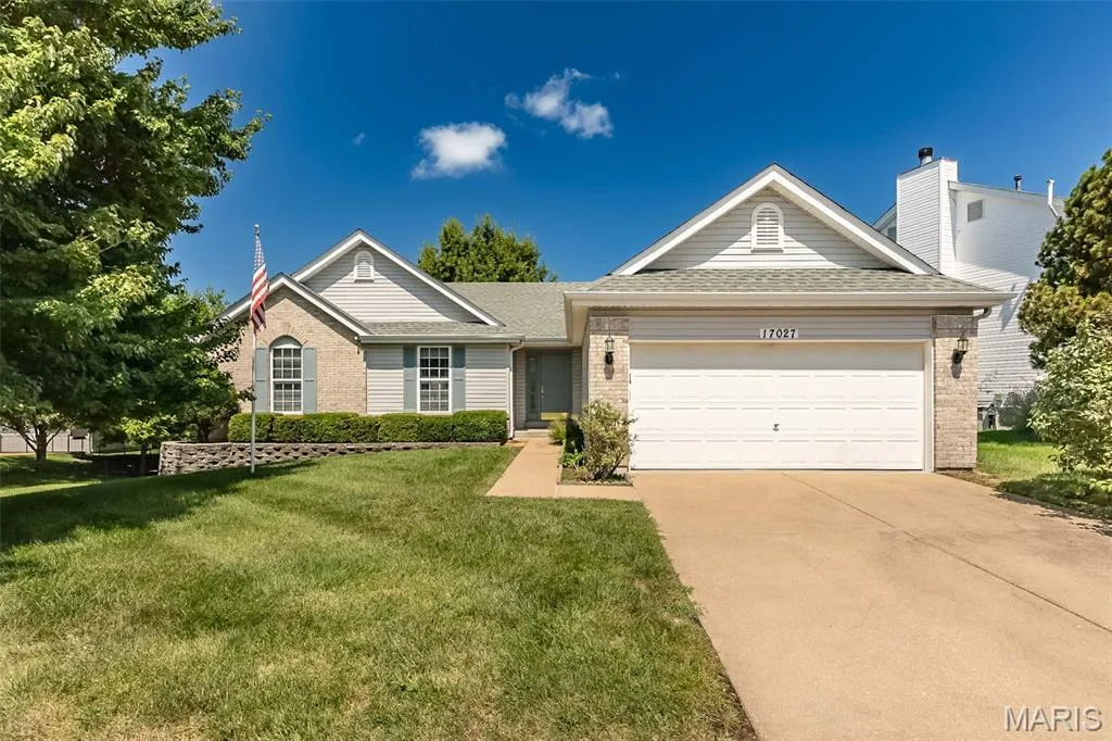 17027 Old Hollow Drive, Wildwood, MO 63040 — listing photo 1 of 23