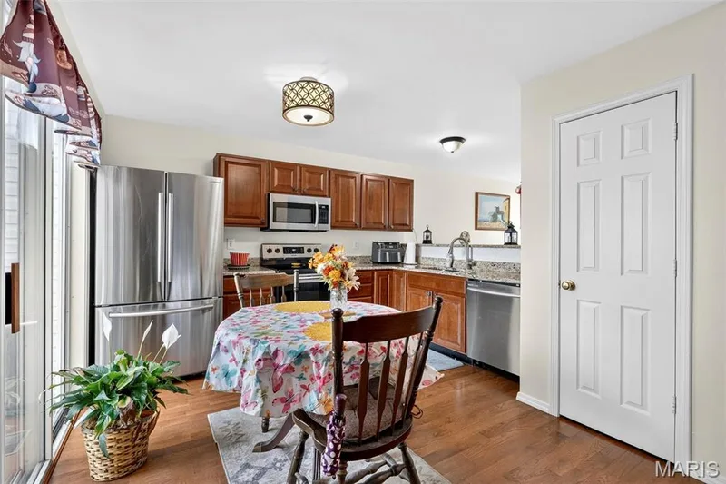 871 Boardwalk Springs Place, O'Fallon, MO 63368 — listing photo 8 of 24