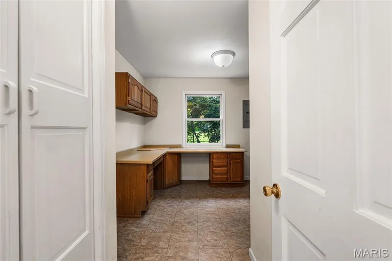 Hobby Room and Laundry room — 505 Bridle Path Lane, O'Fallon, MO 63366