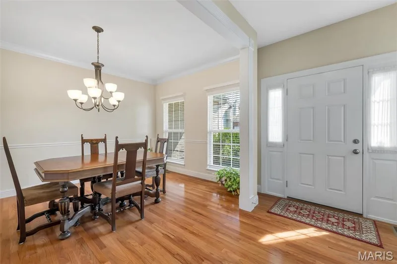 1016 Gardenbridge Place, St Charles, MO 63303 — listing photo 11 of 60