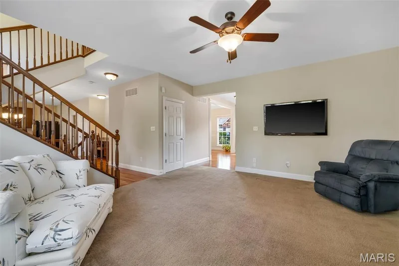1016 Gardenbridge Place, St Charles, MO 63303 — listing photo 16 of 60
