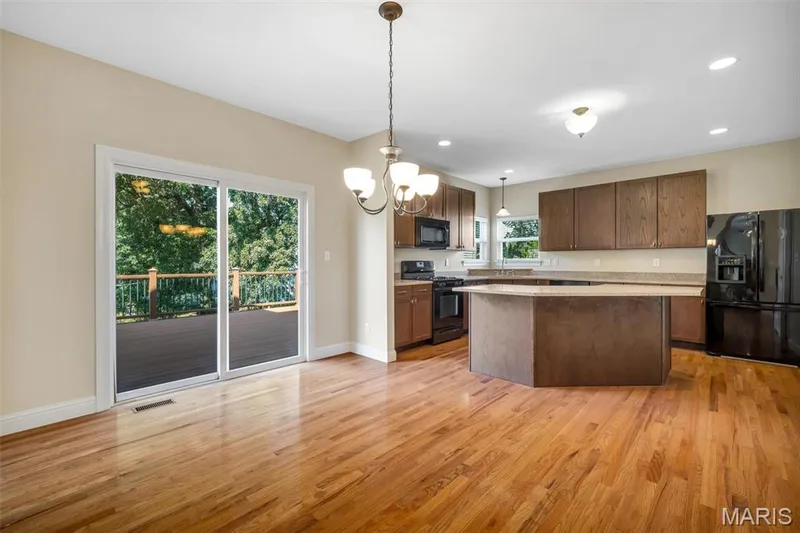 1016 Gardenbridge Place, St Charles, MO 63303 — listing photo 17 of 60