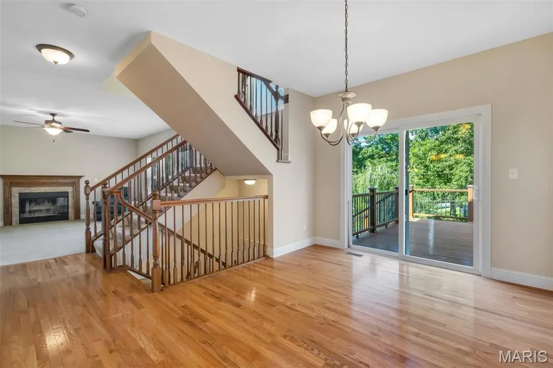 1016 Gardenbridge Place, St Charles, MO 63303 — listing photo 18 of 60