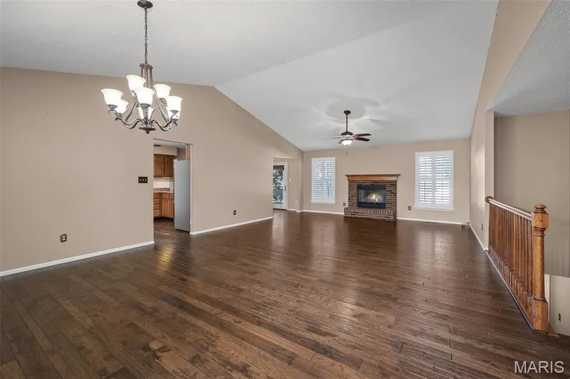 1822 Highgrove Drive, O'Fallon, MO 63366 — listing photo 5 of 36