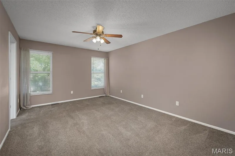 1822 Highgrove Drive, O'Fallon, MO 63366 — listing photo 17 of 36