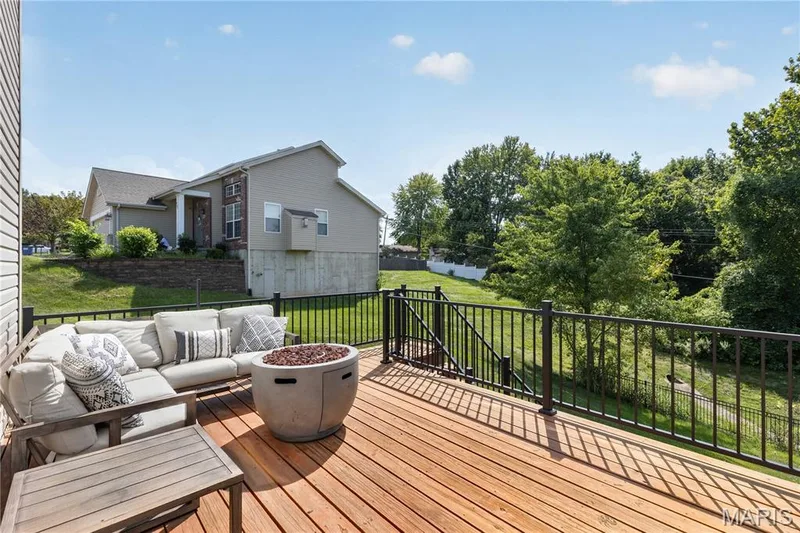 465 Fall River Lane, St Charles, MO 63304 — listing photo 11 of 30