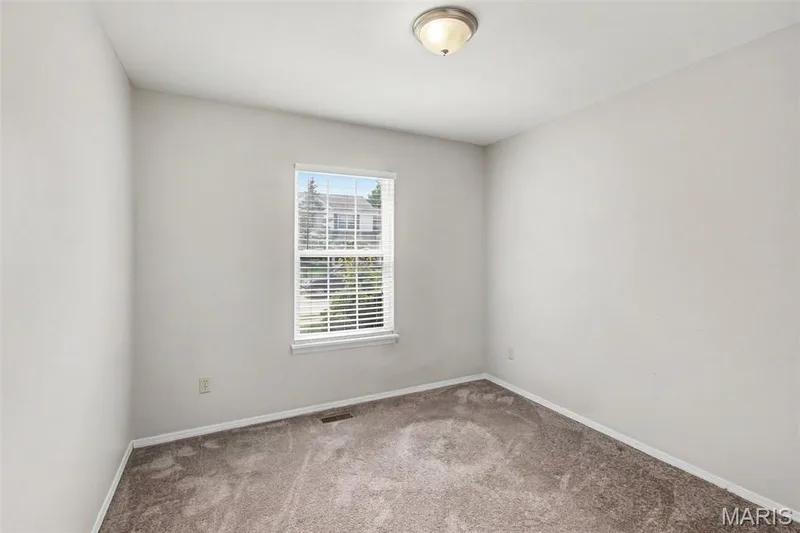 217 Royallsprings Parkway, O'Fallon, MO 63368 — listing photo 11 of 15