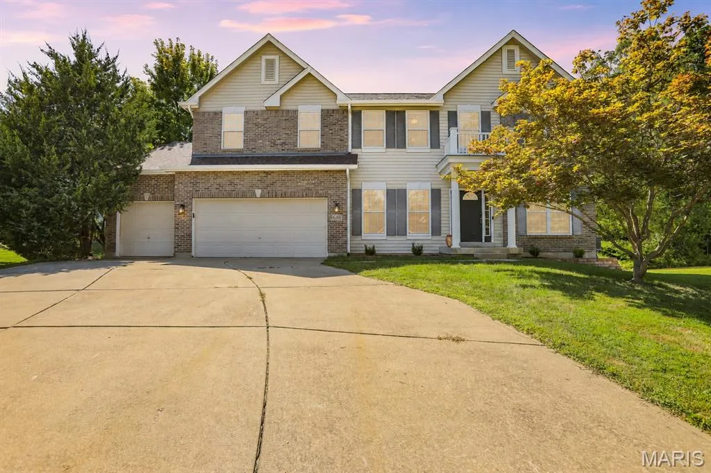 681 Zumwalt Crossing, O'Fallon, MO 63366 — listing photo 1 of 55