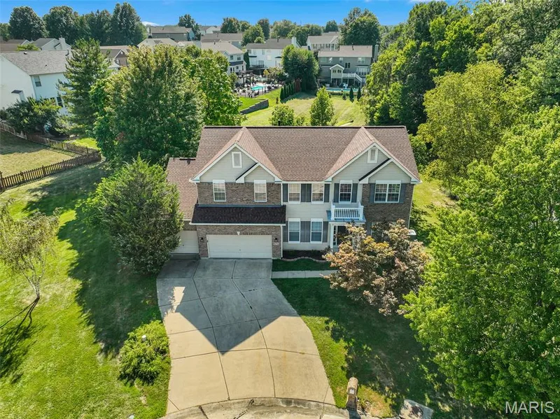 681 Zumwalt Crossing, O'Fallon, MO 63366 — listing photo 6 of 55