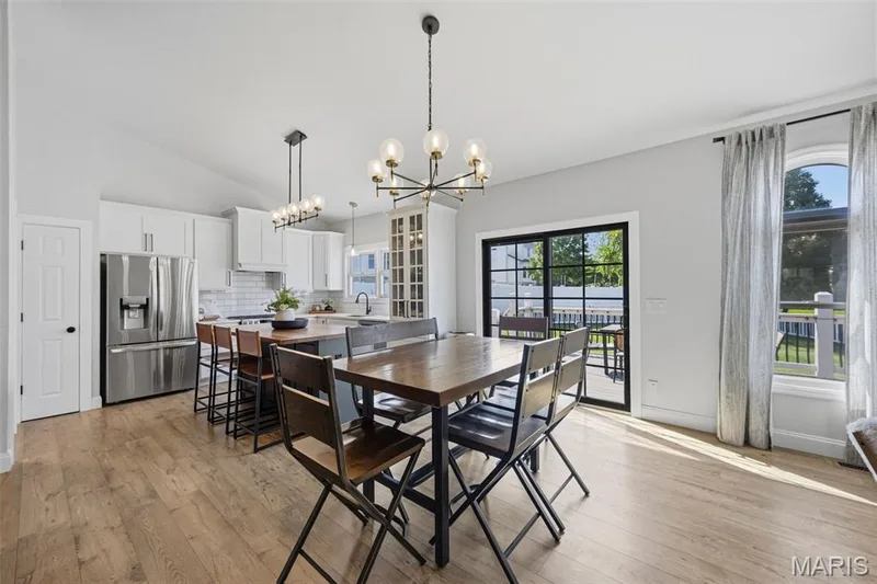 348 Fallon Parkway, O'Fallon, MO 63376 — listing photo 8 of 39
