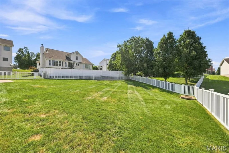348 Fallon Parkway, O'Fallon, MO 63376 — listing photo 32 of 39