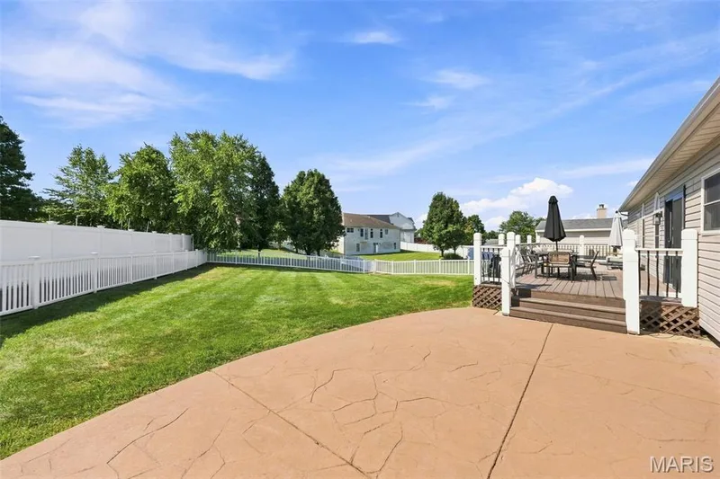 348 Fallon Parkway, O'Fallon, MO 63376 — listing photo 36 of 39