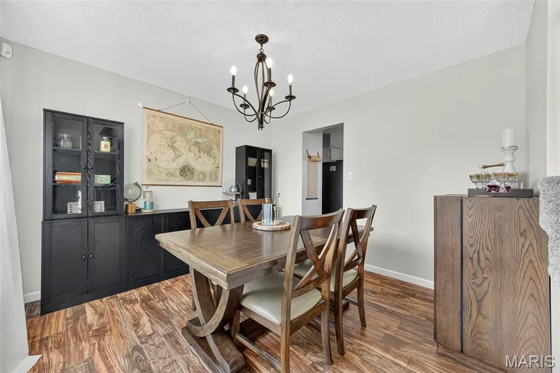 1941 Royal Heir Drive, O'Fallon, MO 63366 — listing photo 5 of 46